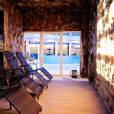Hotel Tristan &